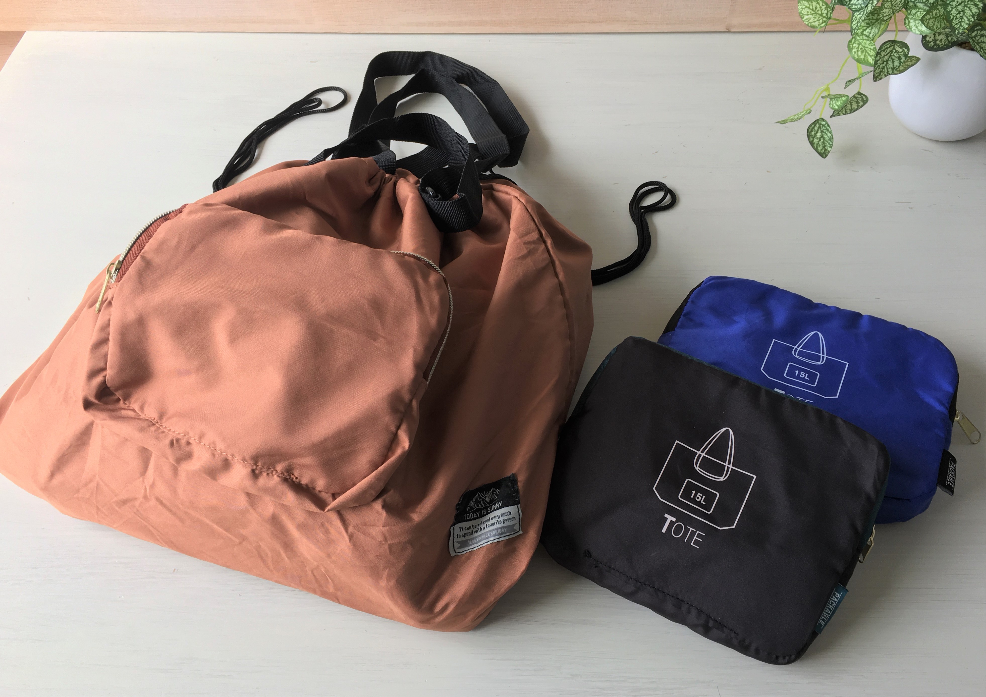 パッカブル巾着トート(撥水加工)
